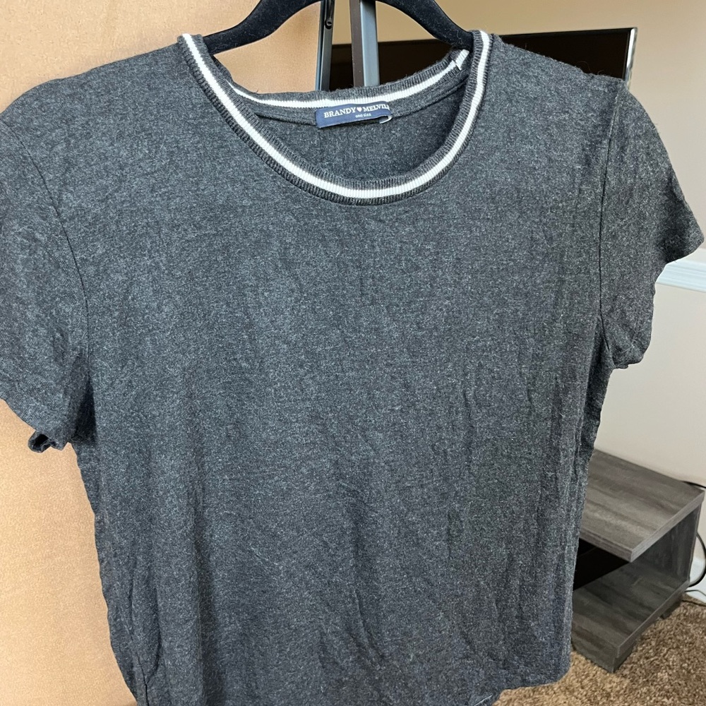 brandy melville crop top